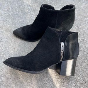 Anthropologie Seychelles black leather suede stacked heel bootie womens 6.5